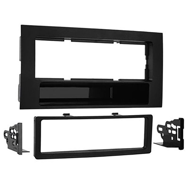 Picture of Metra 2004+ Volkswagen Touareg Radio Installation Kit