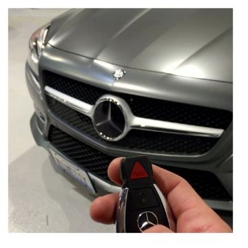 Picture of MID CITY Motorized License Plate Frame w/Factory Key Fob/SWC