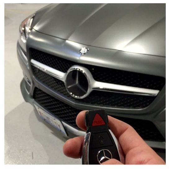 Picture of MID CITY Motorized License Plate Frame w/Factory Key Fob